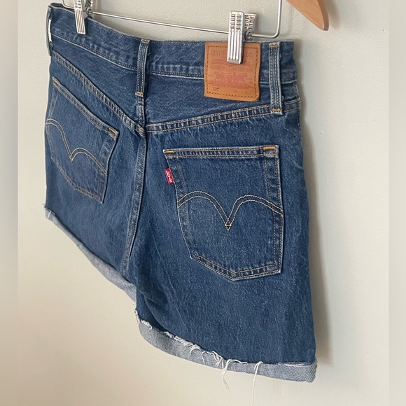 Levi’s Big E Red Tag Dark Blue Shorts - Picture 4 of 13